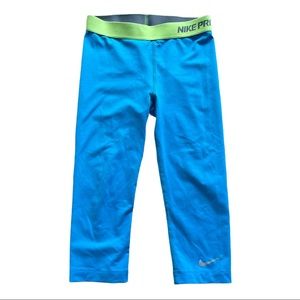 NIKE PRO Girls Dri-Fit training capri tights large
